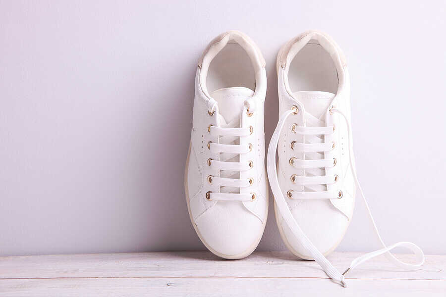 How to Clean White Shoes