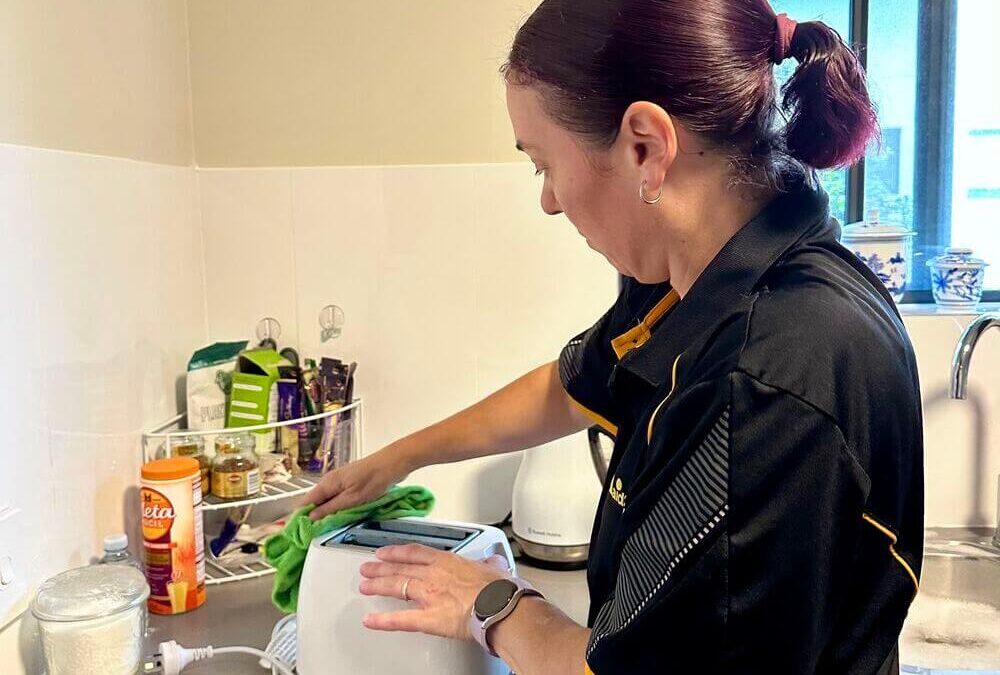 How To Clean A Toaster