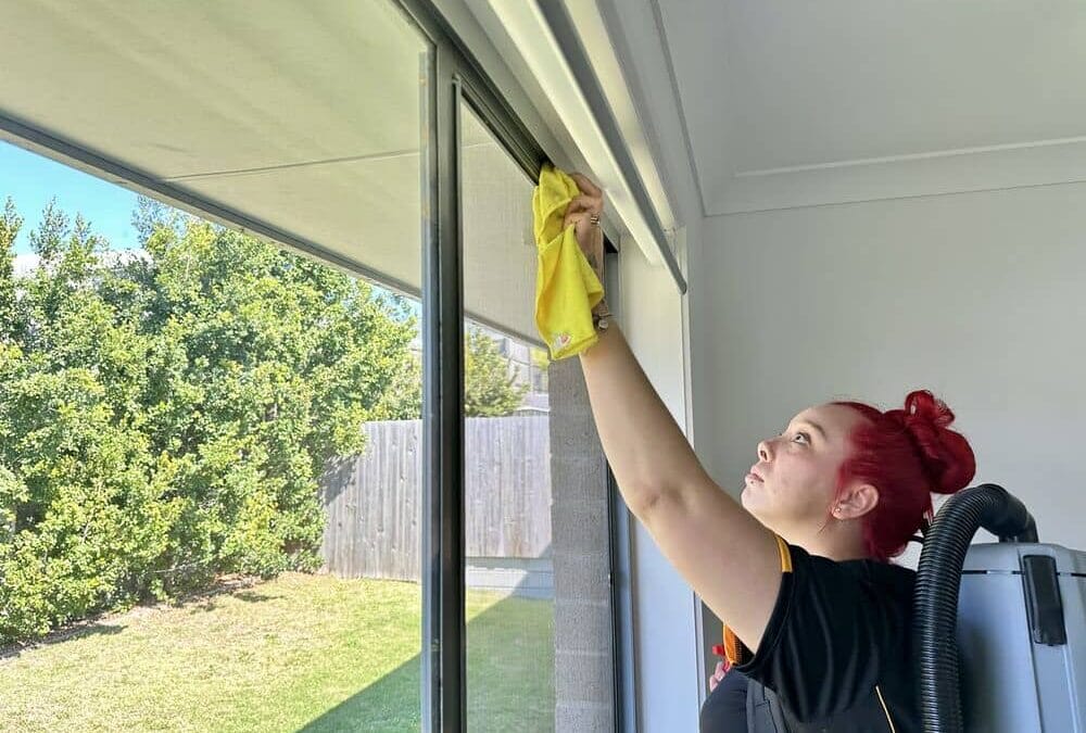 How To Clean Windows Like A Professional Cleaner