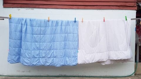How To Wash A Weighted Blanket Without Ruining It | Maid2Match
