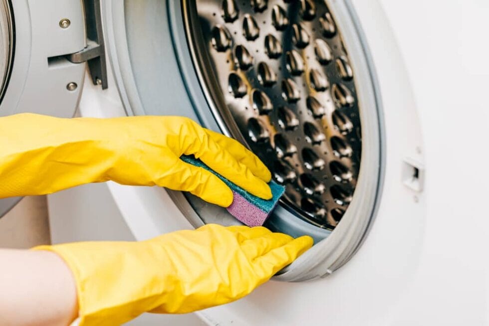 Smelly Washing Machine? Here's How To Fix It Maid2Match