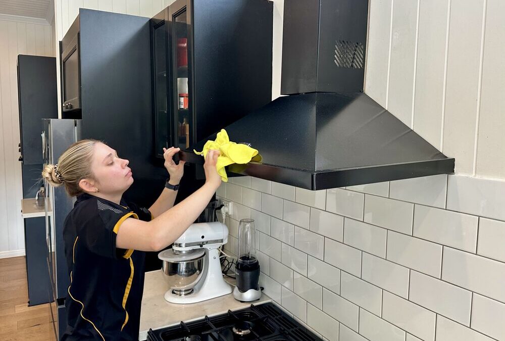 How To Clean A Rangehood