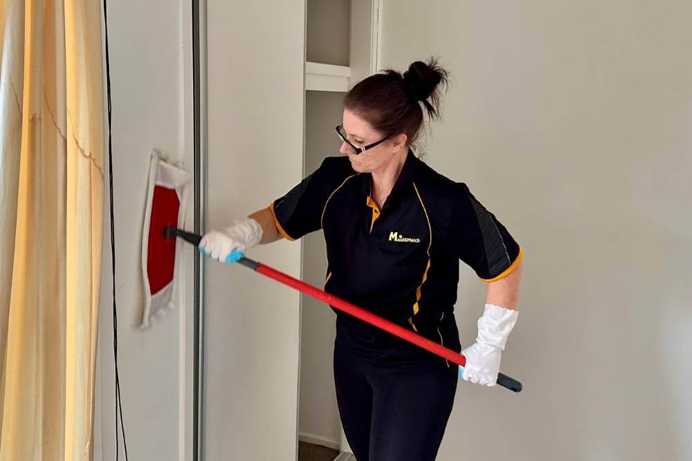 How To Clean Walls Like A Professional Cleaner